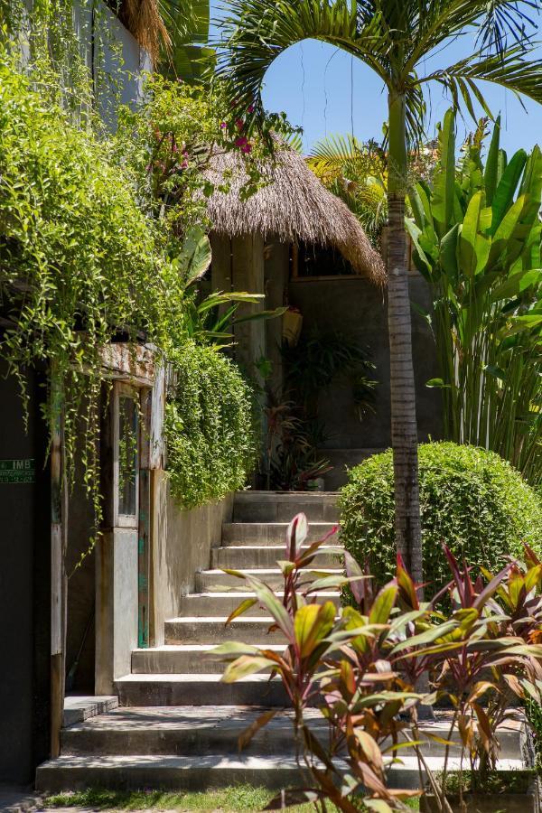 Seaside Tribe - Boutique Surf Stay & Retreat Tanah Lot Exterior foto