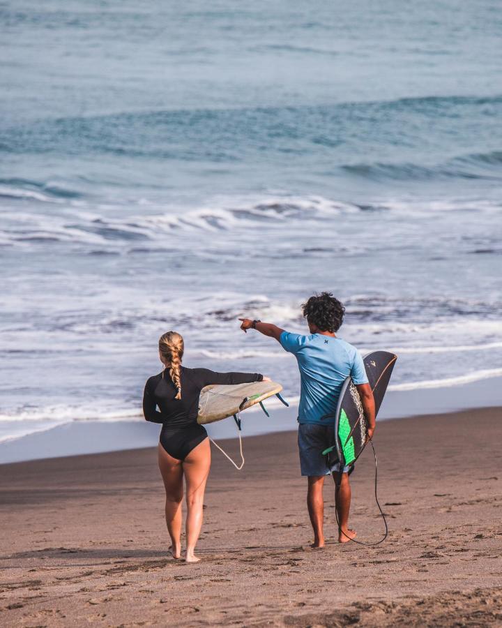 Seaside Tribe - Boutique Surf Stay & Retreat Tanah Lot Exterior foto